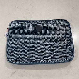 BRAND NEW AIR FRANCE Business First Class Amenity Kit w/ Clarins Toiletry Bag